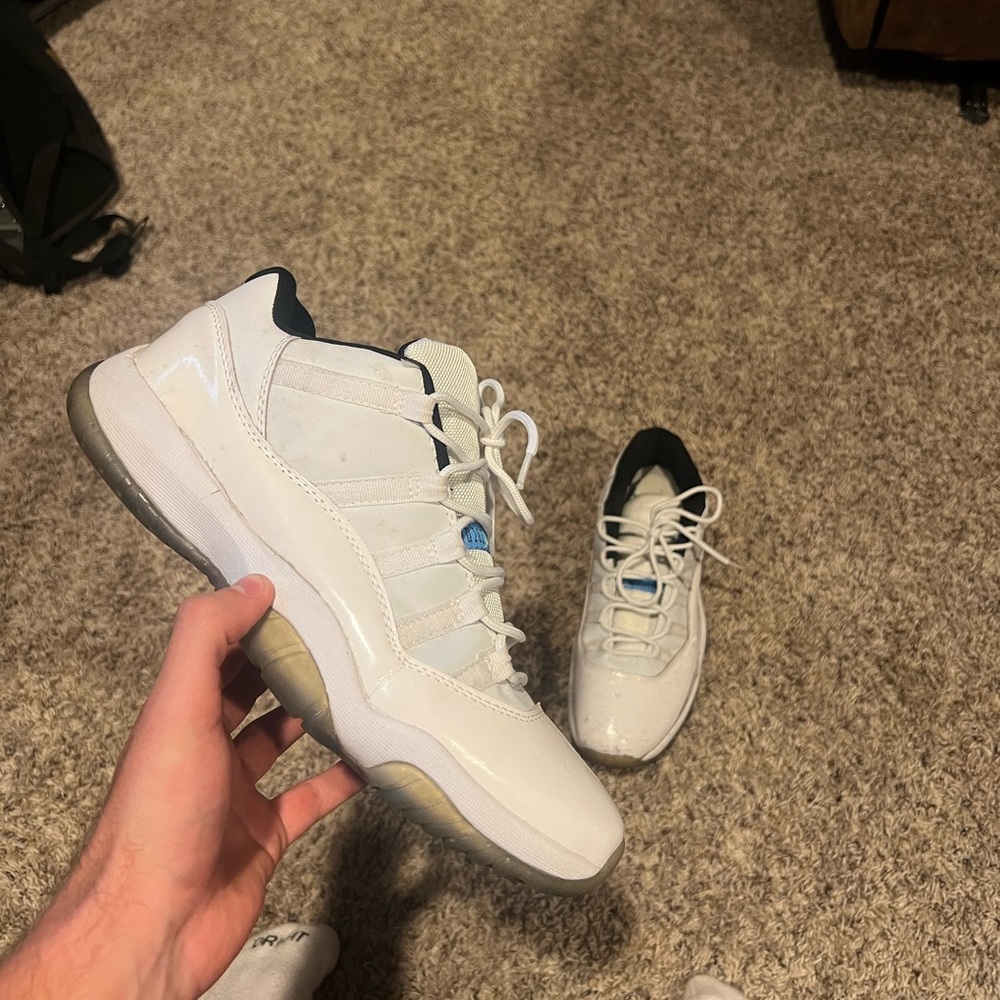 Jordan 11 Low Legend